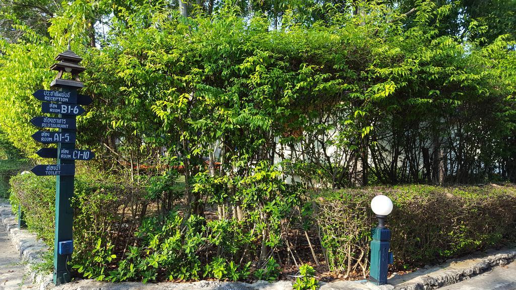 Prachuap Garden View Resort Prachuap Khiri Khan Exterior photo